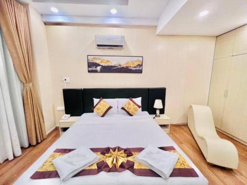 Truc Huyen Hotel 2*
